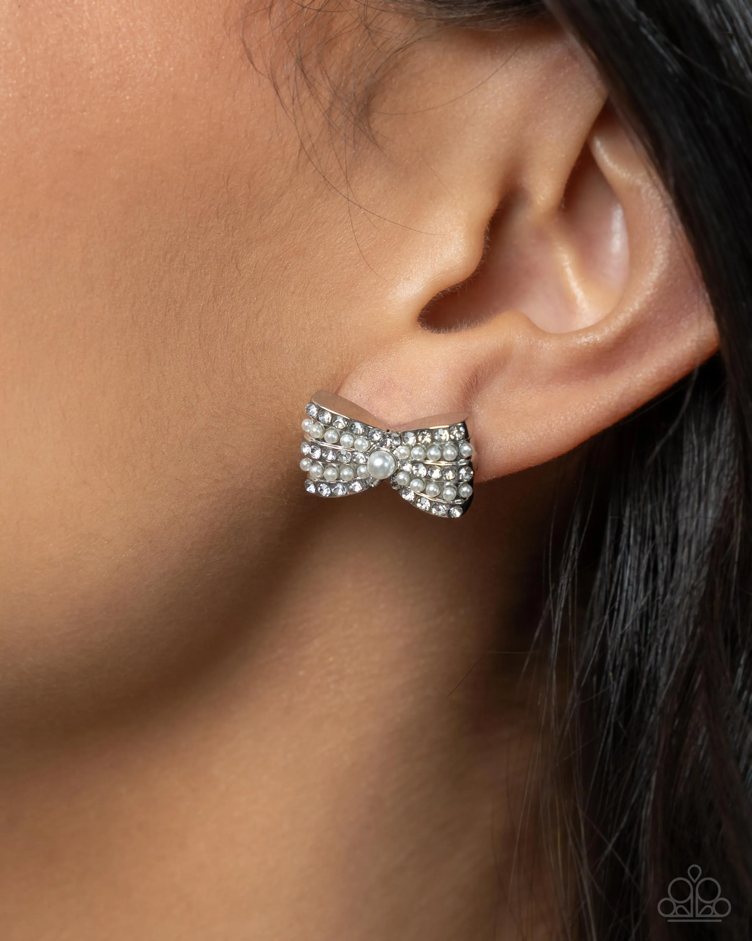 Complete Look: Pearl Earrings and Bracelet Set