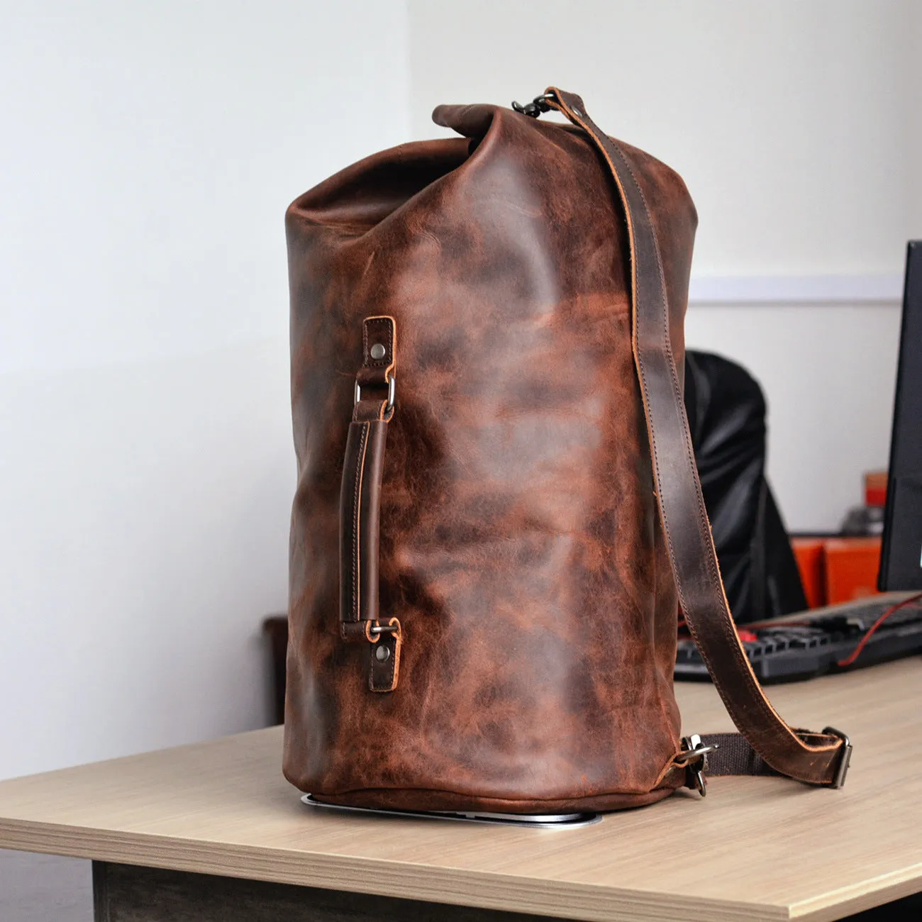 Leather Cross Body Bag for Outdoor Travel