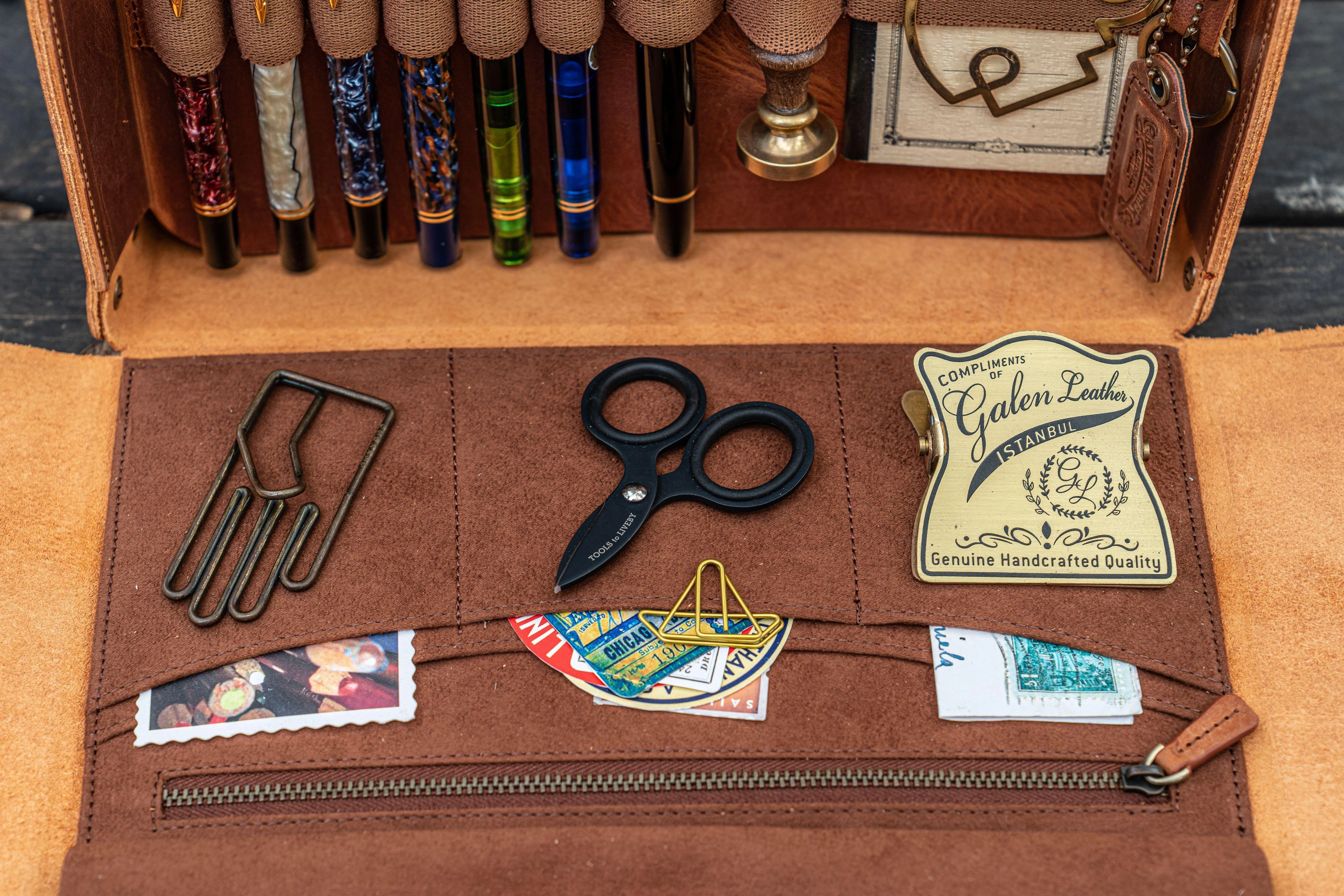 Writer's Medic Bag - Crazy Horse Tan