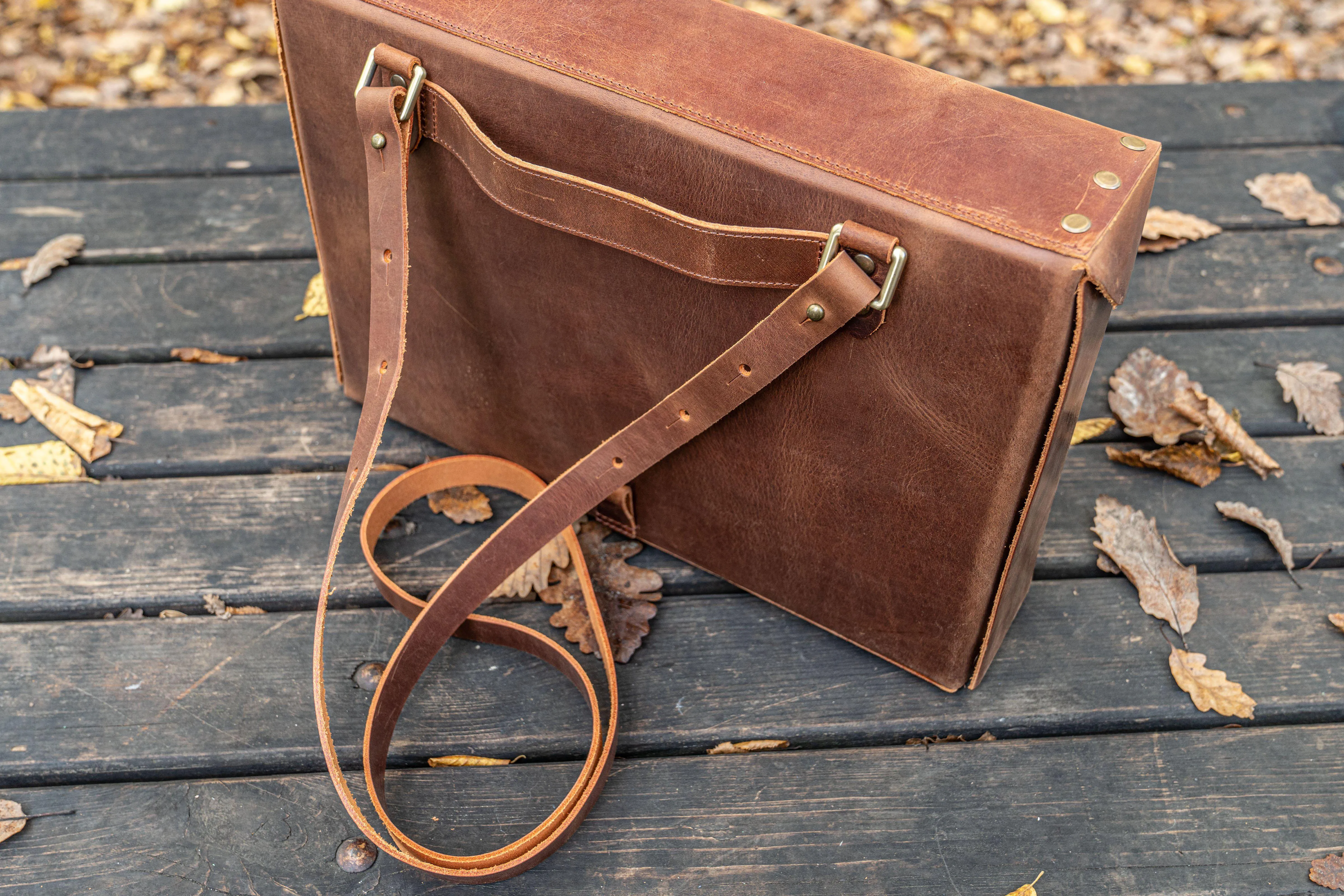 Writer's Medic Bag XLarge - Crazy Horse Tan