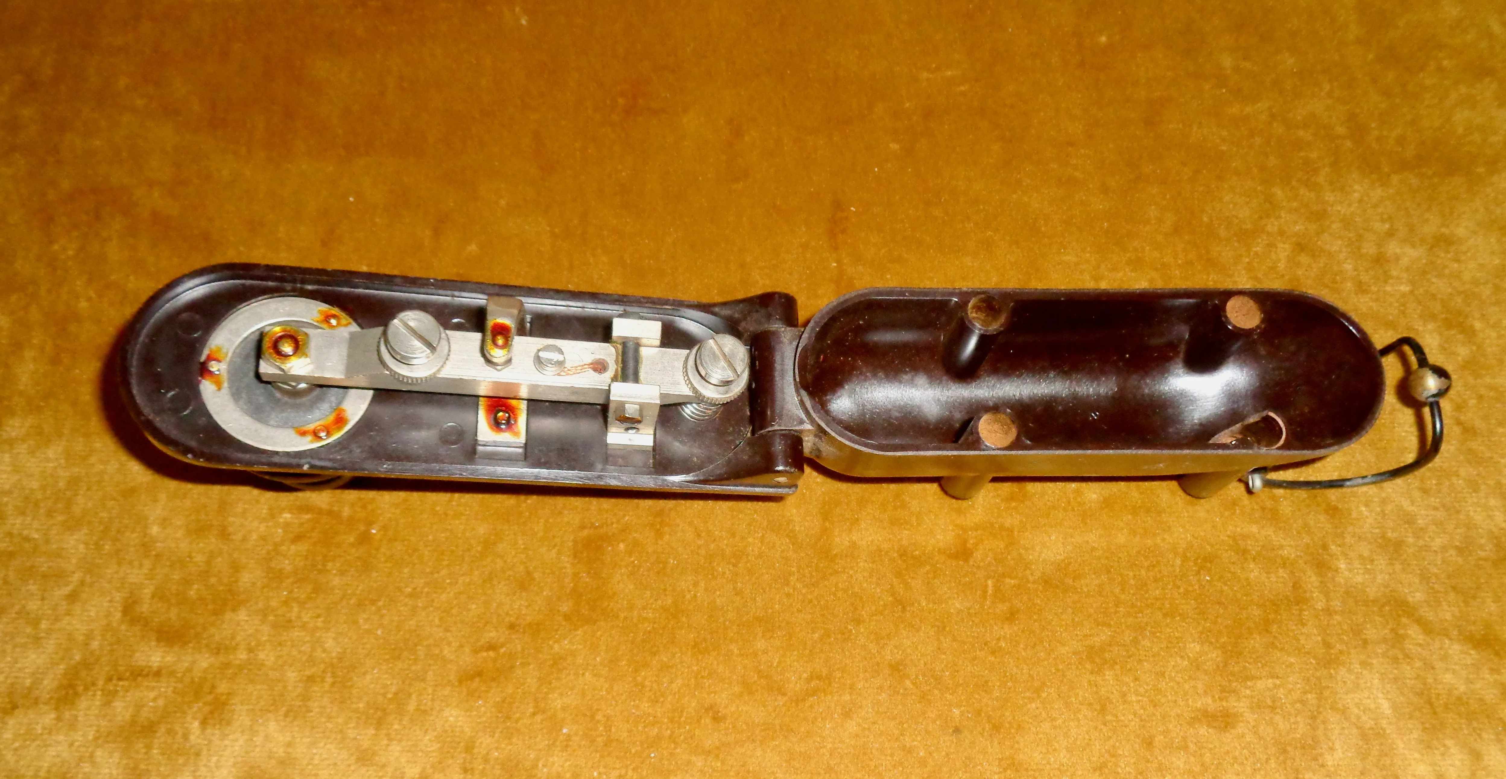 WW2 10F/7741 Type F Bathtub Military Morse Key
