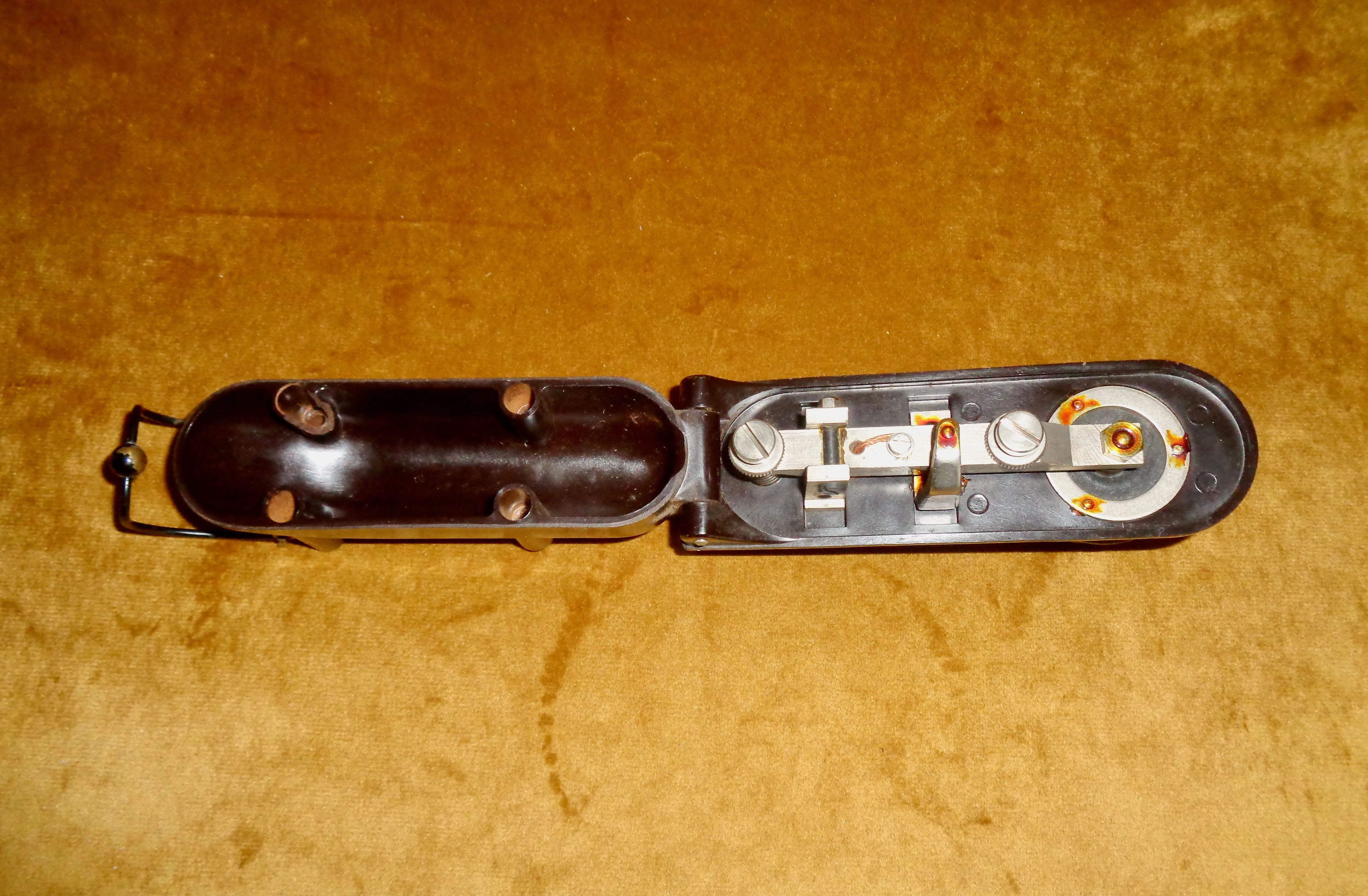 WW2 10F/7741 Type F Bathtub Military Morse Key